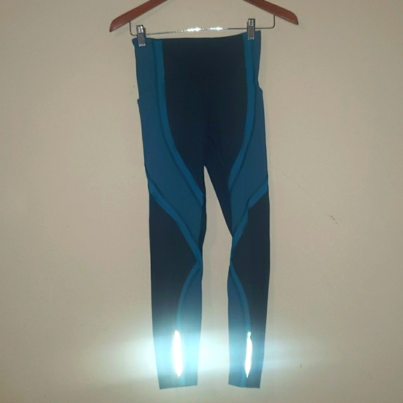 Lululemon Wild Twist 7/8 Tight *25" - Picture 4 of 11